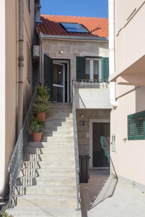 Beach Apartment Korina Sumpetar Εξωτερικό φωτογραφία