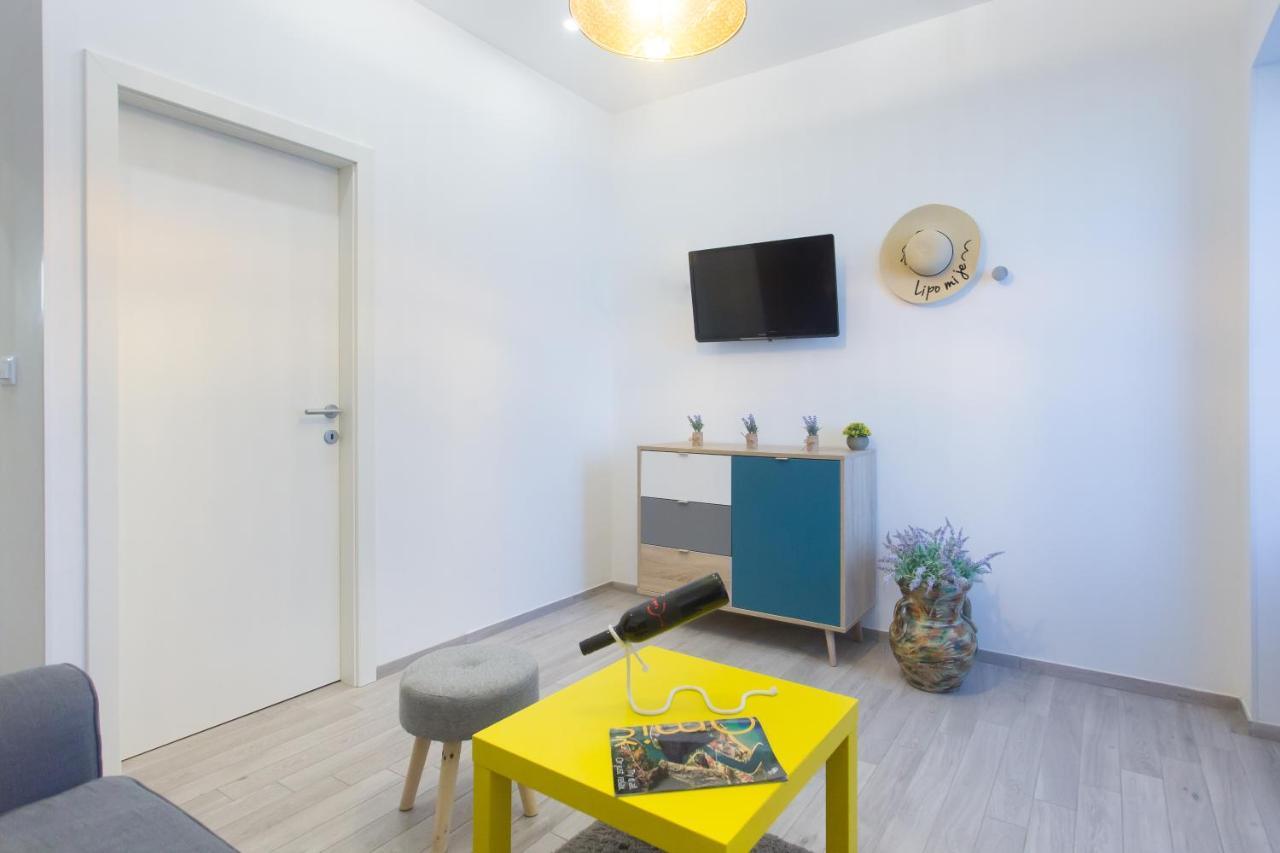 Beach Apartment Korina Sumpetar Εξωτερικό φωτογραφία