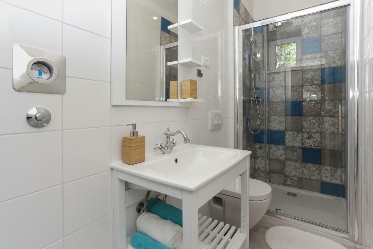 Beach Apartment Korina Sumpetar Εξωτερικό φωτογραφία