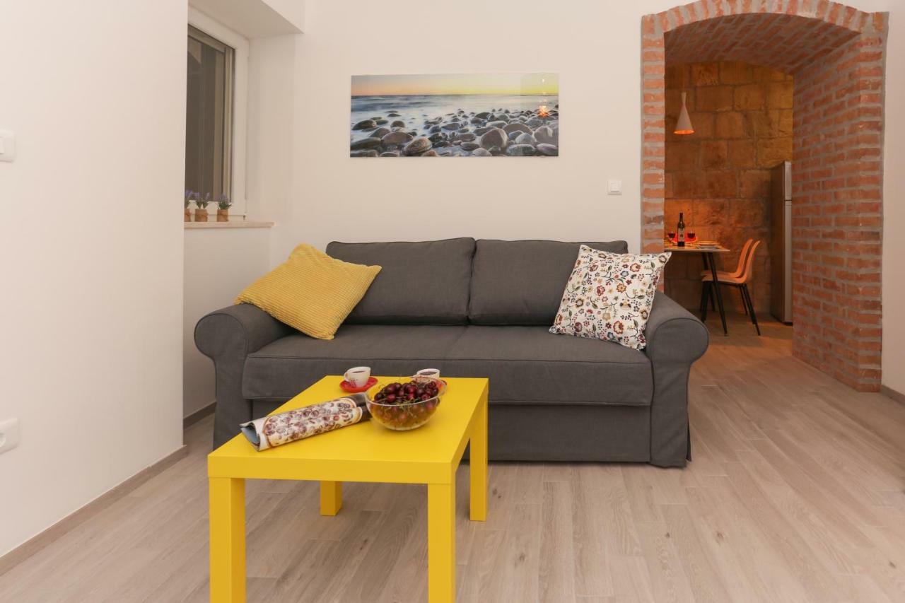 Beach Apartment Korina Sumpetar Εξωτερικό φωτογραφία