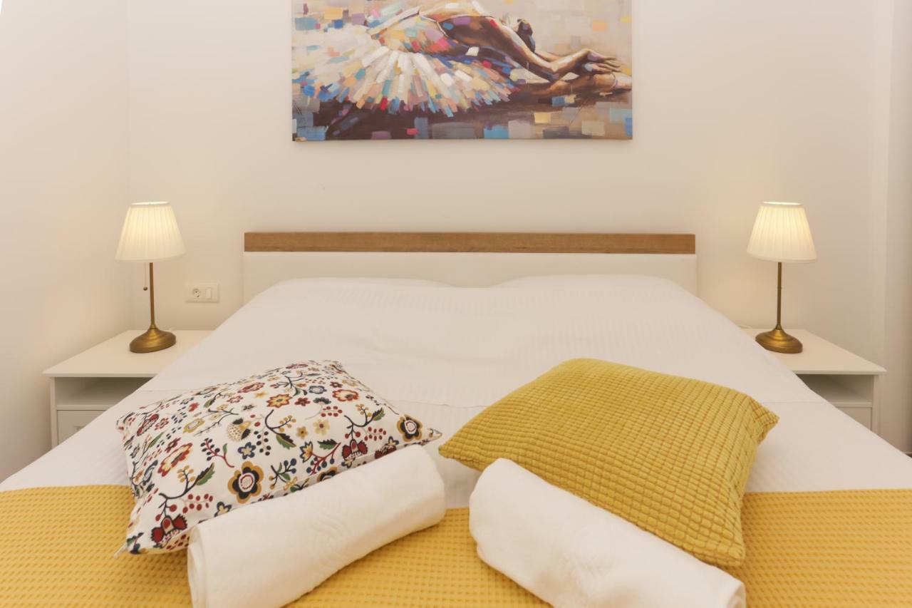 Beach Apartment Korina Sumpetar Εξωτερικό φωτογραφία