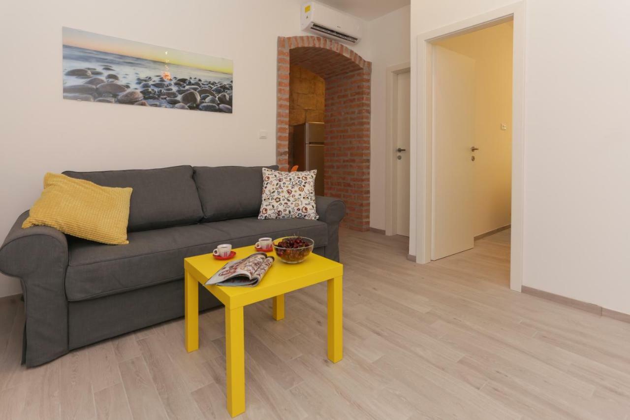 Beach Apartment Korina Sumpetar Εξωτερικό φωτογραφία